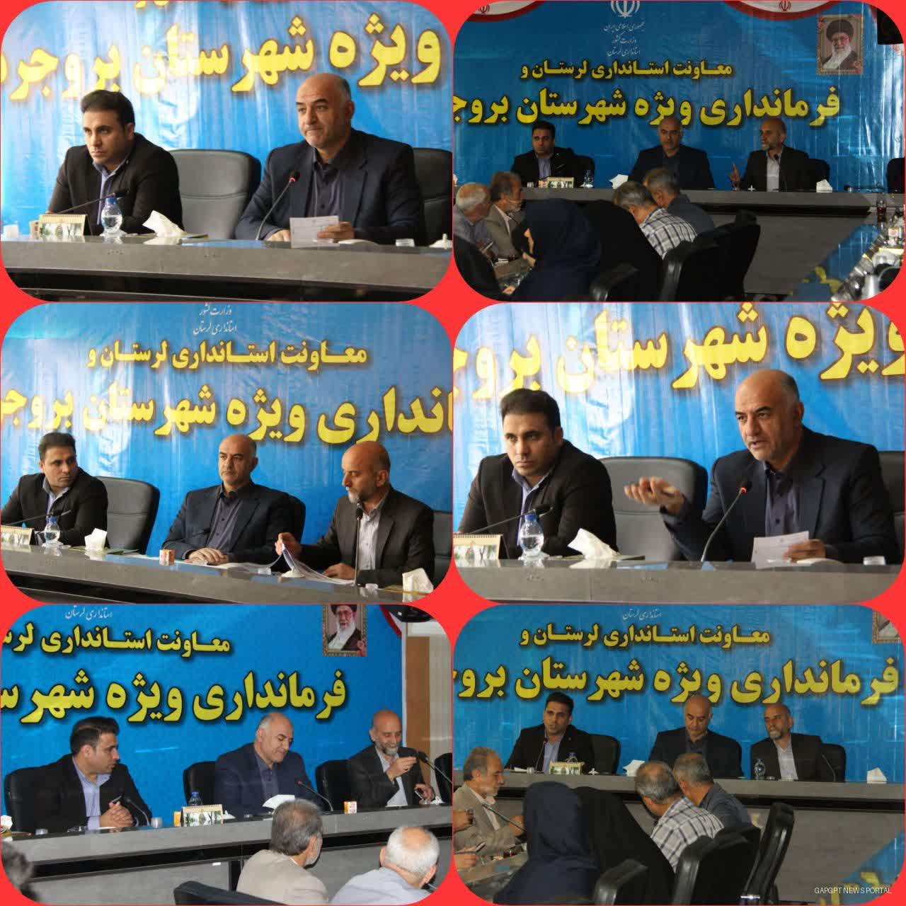 احداث ۴۳ هکتار گلخانه در بروجرد طی چهار سال آینده