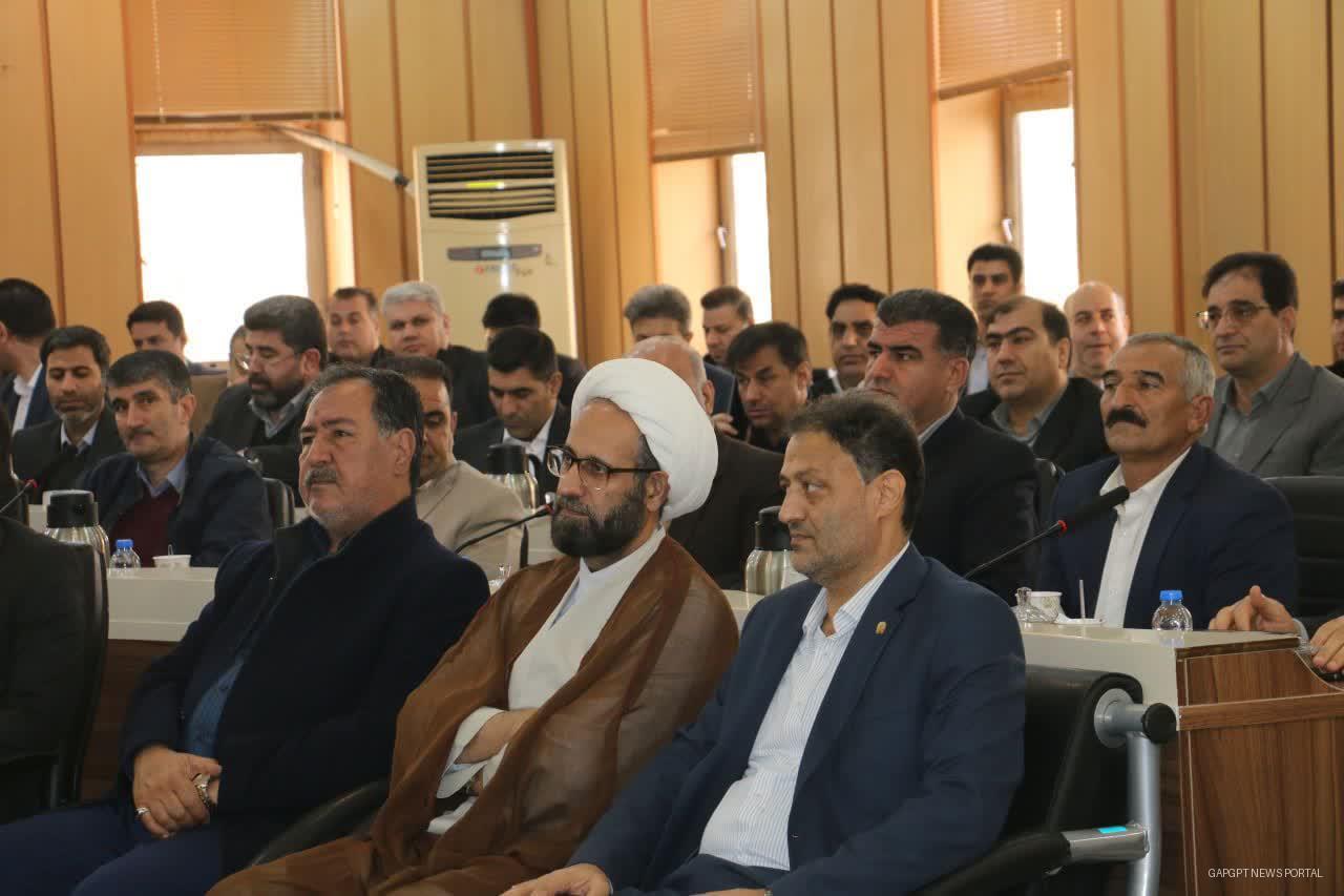 برگــــــــــزاری آیین تجلیــــــل از برندگان قرعه‌کشی بانک سپه در لرستان